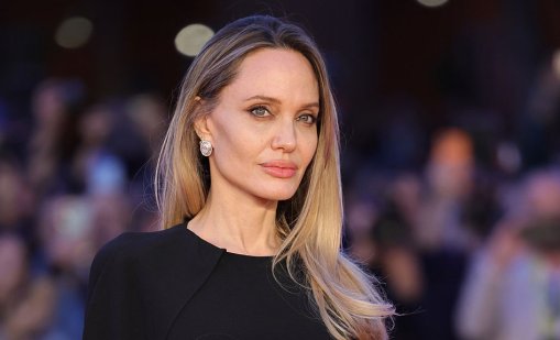 Анджелина Джоли показа белезите си от мастектомия