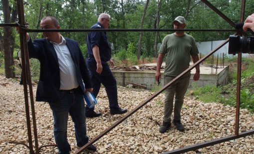 Административният съд остави без движение дело за премахването на ограда в "Баба Алино"