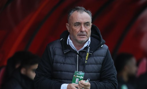 Любимец на феновете поема отново Берое