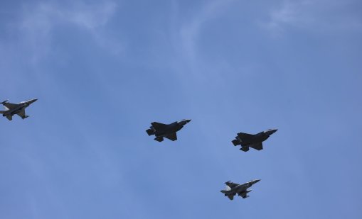 Румъния вдигна два изтребителя F-16 с цел, след като засече украински дрон 