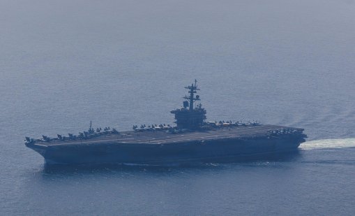 Най-големият самолетоносач в света навлезе в Средиземно море