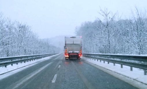 Временно ограничение за автомобили над 12 т по пътя Добрич-Варна
