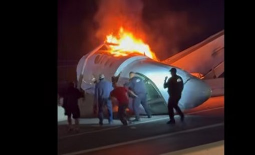 Самолет се разби на магистрала в Тексас, един човек загина ВИДЕО