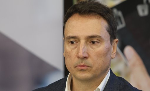 8% спад в доверието към кабинета "Радев" за два месеца, ПП-ДБ измести ГЕРБ