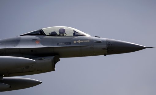 Как се справят украинските изтребители F-16?