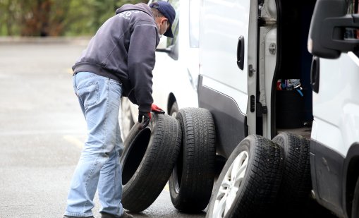 Започва акция "Зима", стягайте колите