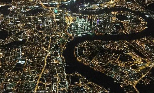 Сметките за ток на повечето британци ще са по-ниски от април