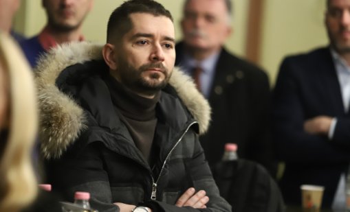 Слави Василев: Борисов има три хода напред, но е губещ