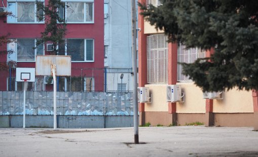 Трети ден имейли за бомби в училища и детски градини, заплашено е и летища