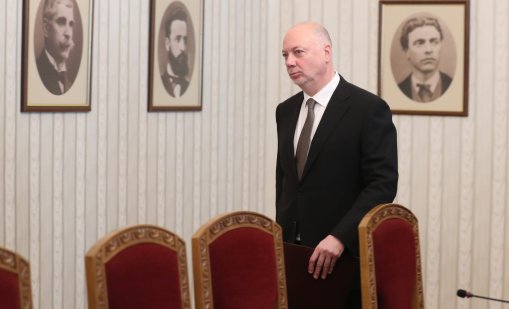 Желязков иска бързо провеждане на избори &ldquo;в духа на Конституцията&rdquo; 