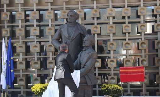 48-годишен преподавател скочи от високите етажи на Американския университет