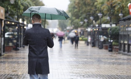 Времето утре: Облачно, в половин България значителни валежи