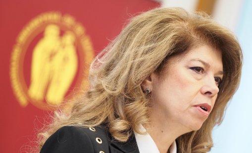 Йотова зове: Да направим всичко възможно, за да опазим гражданския мир