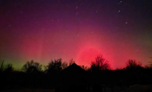 Мощна магнитна буря разкраси небето над България СНИМКИ