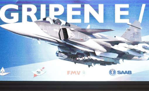 Защо Чехия е на път да удължи договора си за изтребители Gripen?