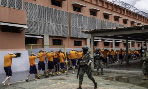 15 затворници умират за четири дни в еквадорски затвор