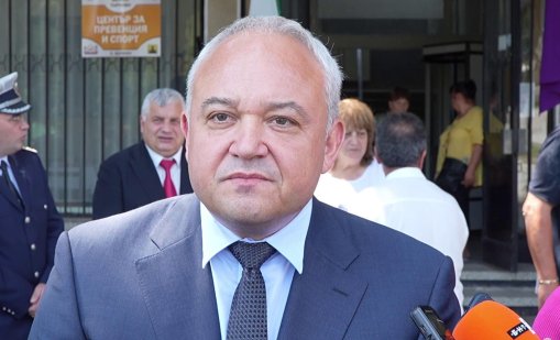 Най-накрая: Демерджиев обяви, че ще има нови лаборатории за изследване на кръвни проби