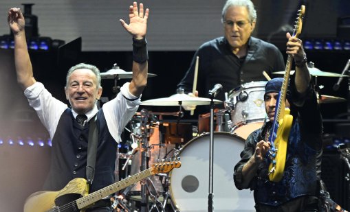 Тръмп за Спрингстийн: Бездарен, прилича на сушена слива