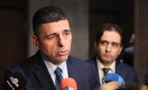 Мирчев с атака към Борисов: Спри да говориш за комбинезони и бодита!