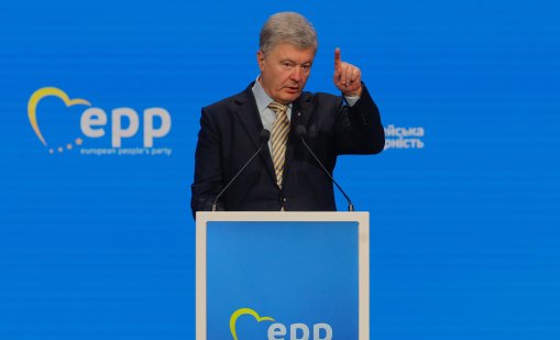 Порошенко: Зеленски се стреми да премахне конкурентите си и да управлява Украйна с желязна ръка