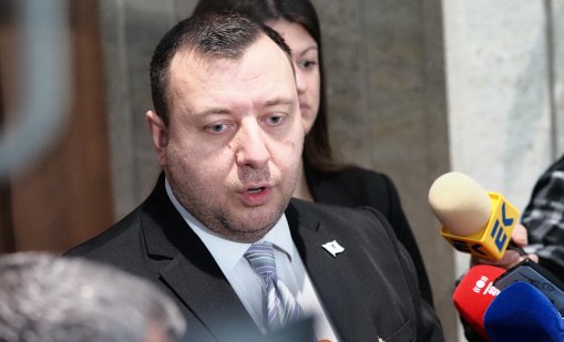 "Възраждане": ПБ нарушава принципите на парламентарната демокрация