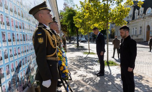 Финландският президент е в Киев, обсъжда със Зеленски сигурността на Украйна
