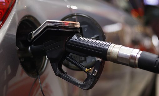 Иран предупреди: Петролът ще стигне 200 долара за барел