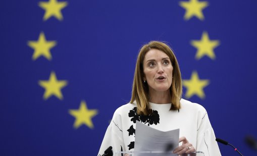 Мецола отговори на Радев: Политиката на разширяване остава стратегически приоритет за EП
