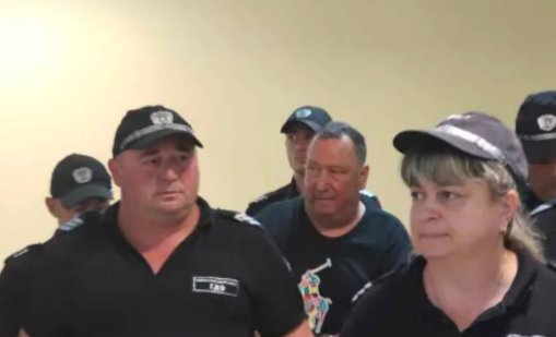 Един от собствениците на дома в с. Ягода: Вие сигурни ли сте, че така сме се отнасяли?