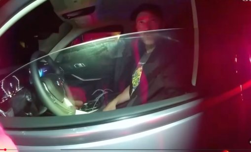 Публикуваха кадри от ареста на Джъстин Тимбърлейк, който шофира пиян ВИДЕО