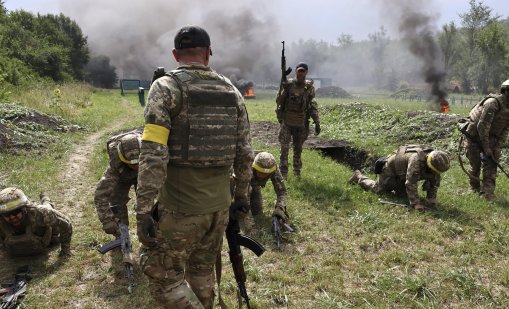Дроновете промениха войната в Украйна: Ранените вече трябва да оцеляват без бърза евакуация