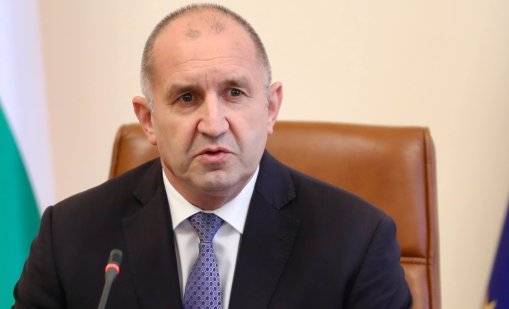 Радев обещава: Ще излезем от правната каша с Детската болница
