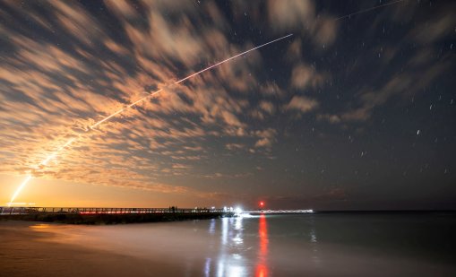 Мъск: SpaceX дава приоритет на автономен град на Луната пред проекта за Марс