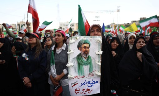 Аятолах Хаменей: Мястото на САЩ в Персийския залив е на дъното на водите