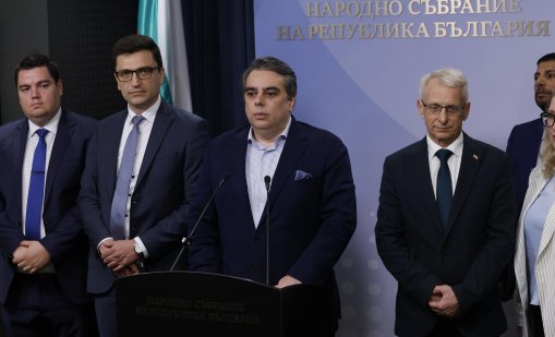 Асен Василев: Радев ни вкара във война за два месеца, Иран ни намери на картата