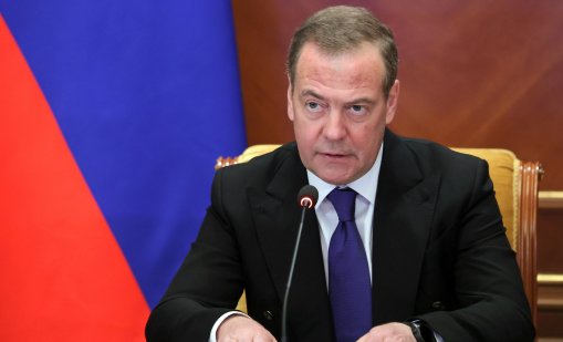 Дмитрий Медведев обяви ЕС за пряка заплаха и враг на Русия