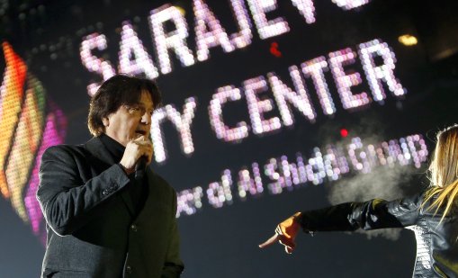 Певецът Здравко Чолич може и да не е бил мишената на хвърлената бомба?