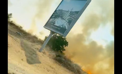 Пожар край аквапарка в Несебър затвори пътя за Бургас ВИДЕО