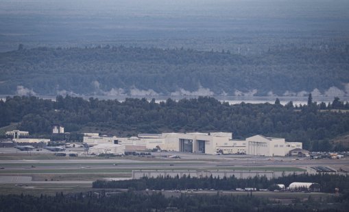 Руски делегати са настанени в студентски общежития в Аляска