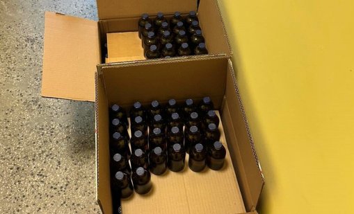 Иззеха 800 кашона с негодни лекарства за животни от склад край Костинброд