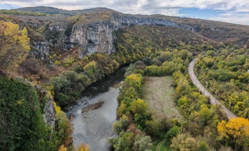 Слънчево и топло време в петък, сутринта на места ще има мъгли