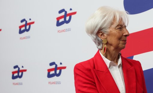 Лагард: Това не е обикновена година за еврозоната, посрещаме България! ВИДЕО