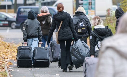 Берлин реже достъпа до базовите помощи на новите украинските бежанци