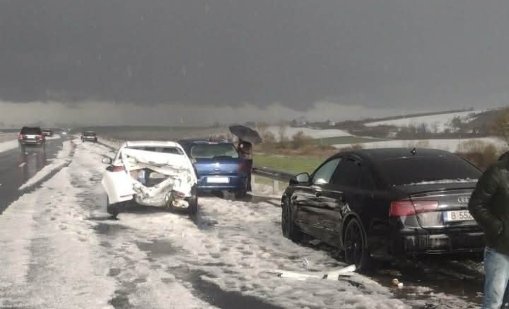 Три катастрофи заради дъжд и градушка в Шуменско 