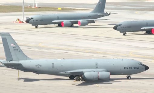 Американски самолети се появиха в цяла Европа, само при нас са... за обучение ВИДЕО/СНИМКИ