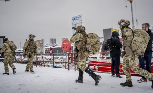 Кои държави имат територия и военни активи в Арктика?