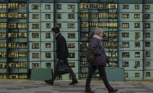 Доходите спадат: Руснаците спират да ходят на ресторанти 