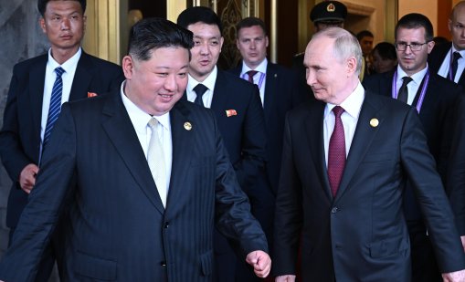 Путин поздрави Ким за преизбирането му, изпраща му "безусловна подкрепа"