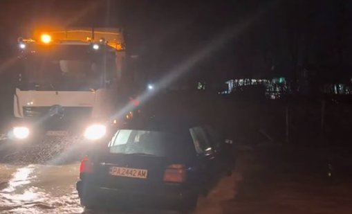 Бедствие по Коледа: Село Гелеменово край Пазарджик се наводни ВИДЕО