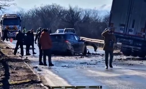 От АПИ отрекоха да е имало черен лед на мястото на катастрофата край Телиш, в която загина лекар